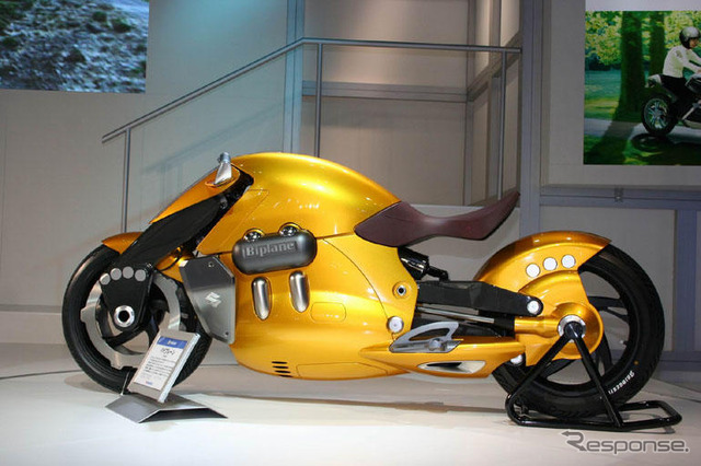 【東京モーターショー07】スズキ、二輪の複葉機