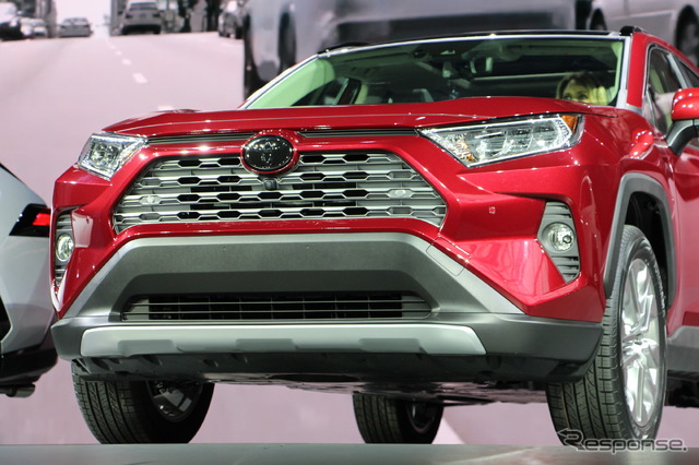 トヨタRAV4新型(ニューヨークモーターショー2018)