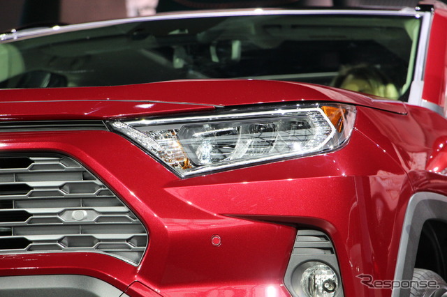 トヨタRAV4新型(ニューヨークモーターショー2018)