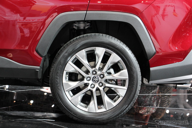 トヨタRAV4新型(ニューヨークモーターショー2018)