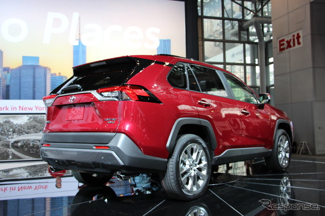 トヨタRAV4新型(ニューヨークモーターショー2018)