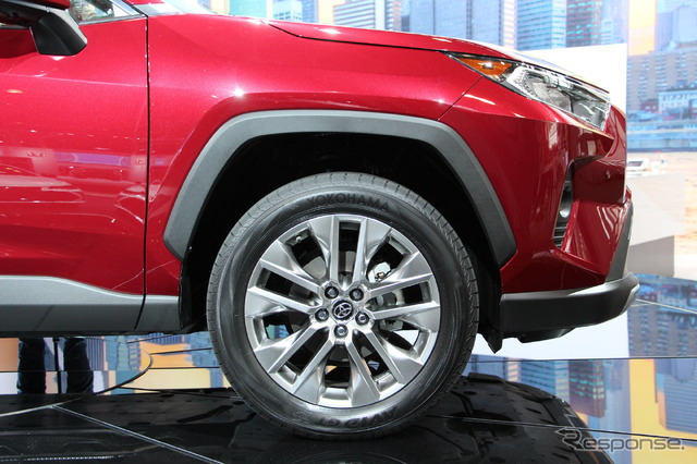 トヨタRAV4新型(ニューヨークモーターショー2018)