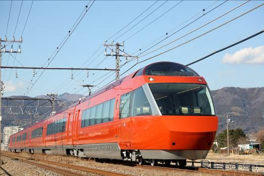 3月17日から運行を開始したGSE。新宿~箱根湯本間では、通常、『スーパーはこね』『はこね』で運用されている。