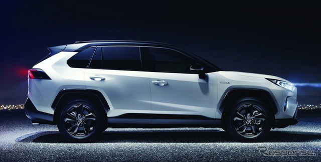 トヨタ RAV4 ハイブリッド 新型（欧州仕様）