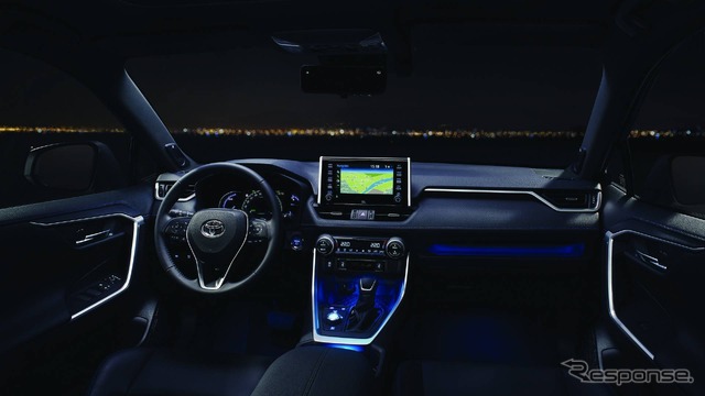 トヨタ RAV4 ハイブリッド 新型(欧州仕様)