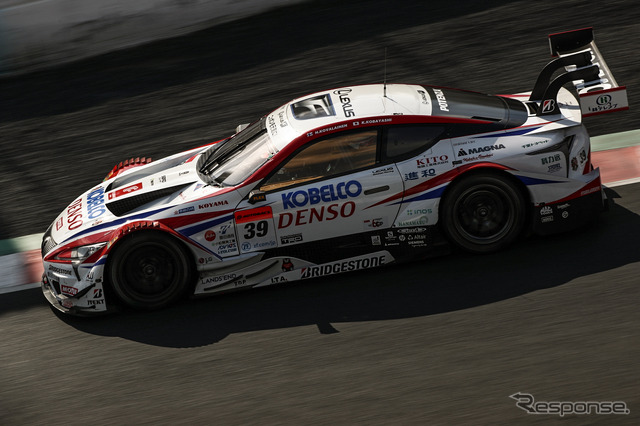 決勝12位の#39 LC500。