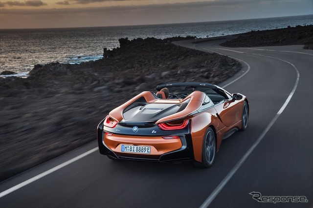 BMW i8ロードスター