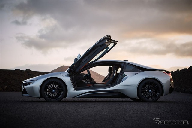 BMW i8クーペ