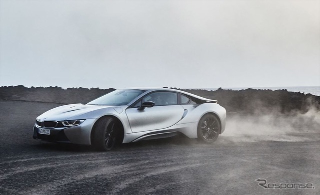 BMW i8クーペ