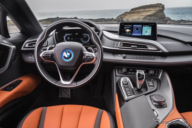 BMW i8ロードスター