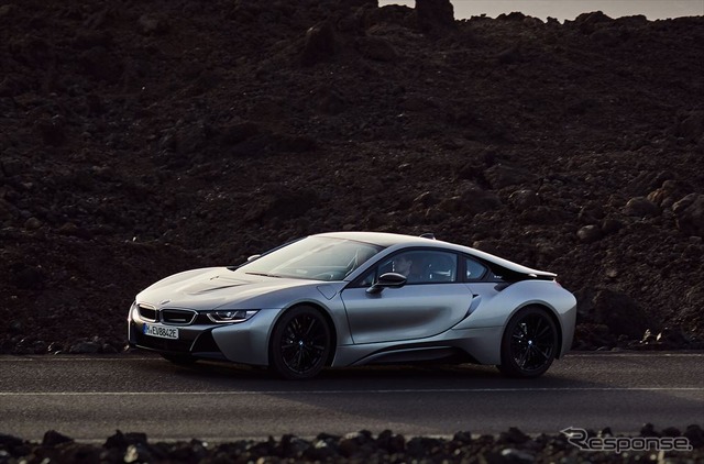 BMW i8クーペ