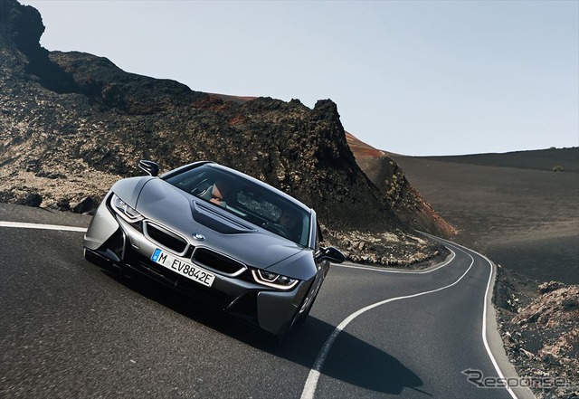 BMW i8クーペ