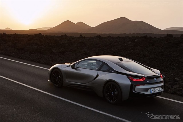 BMW i8クーペ