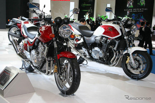 【東京モーターショー07】ホンダ二輪、注目を集めた2台