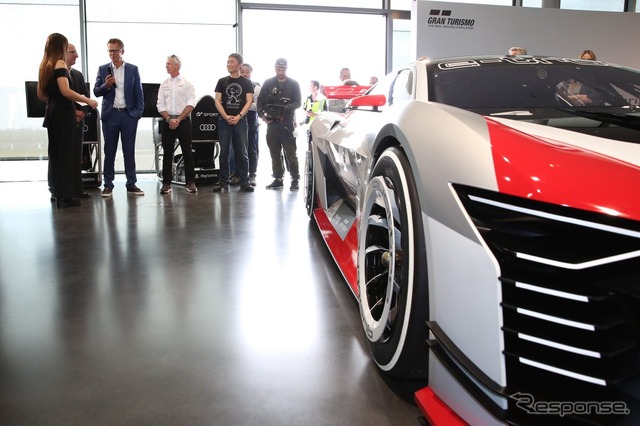 アウディ e-tron ビジョン グランツーリスモの実車