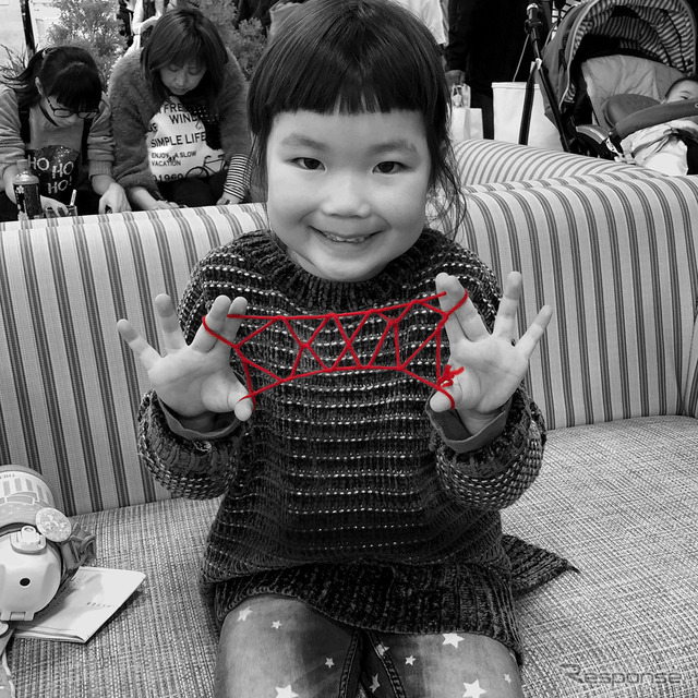 1000人のあやとり写真展