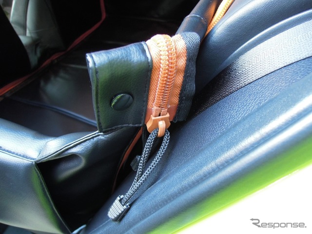 VWのペットグッズ「新フラットベッド」(参考出品)
