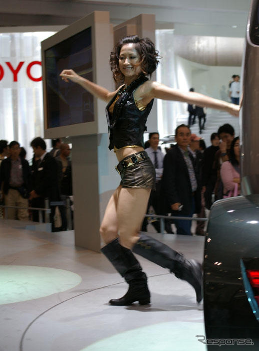 【東京モーターショー07】おどる写真蔵…ダンス! ダンス! ダンス!