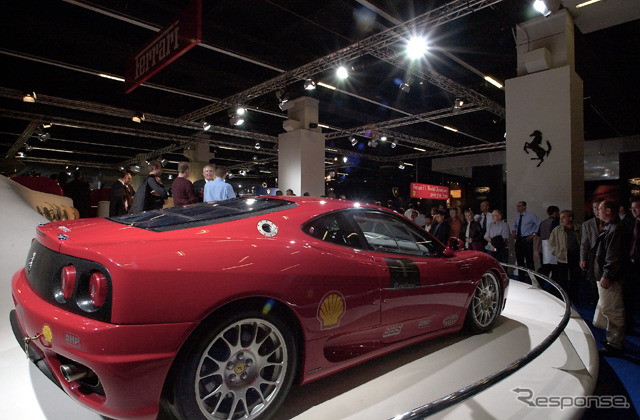 【フランクフルトから東京ショー2001へ】触れるけど手の届かないフェラーリ
