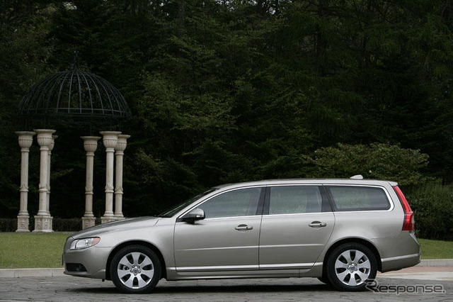 【ボルボ V70 新型登場】よりプレミアムに、エモーショナルに