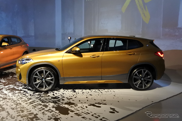 BMW X2 発表会