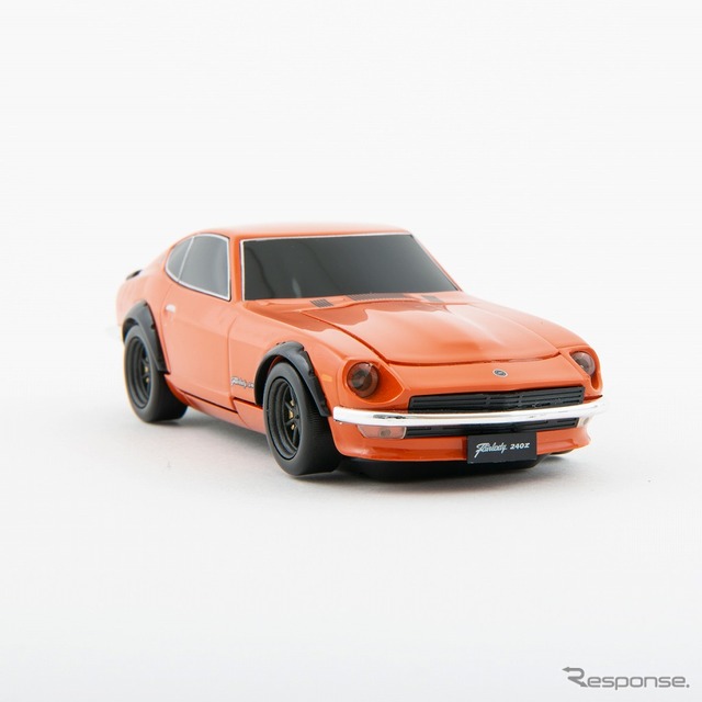 自動車型モバイルバッテリー 日産フェアレディ 240Z