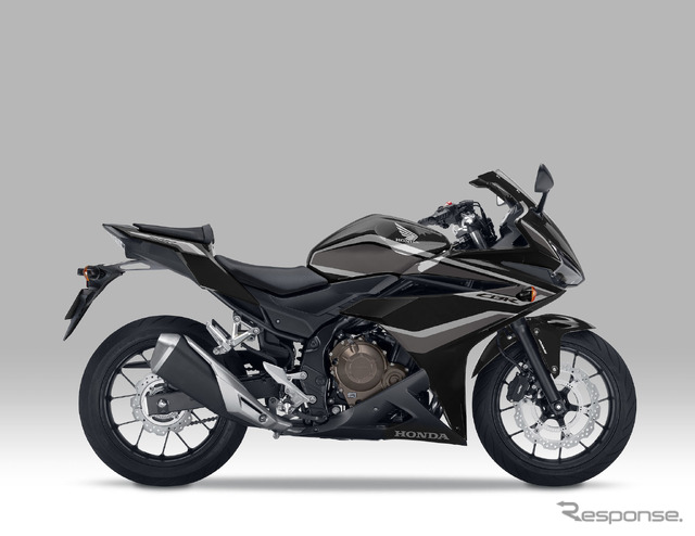 ホンダCBR400R（グラファイトブラック）