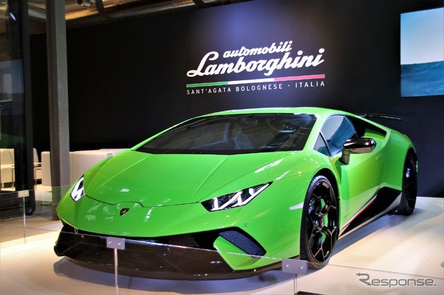 ランボルギーニ ウラカンペルフォルマンテ