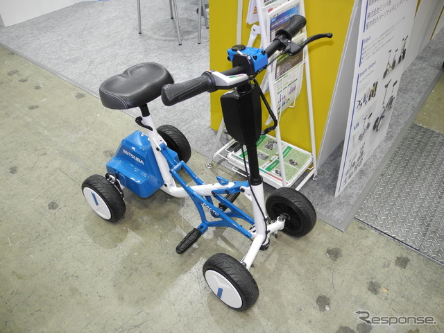 アークが展示した新パーソナルモビリティ