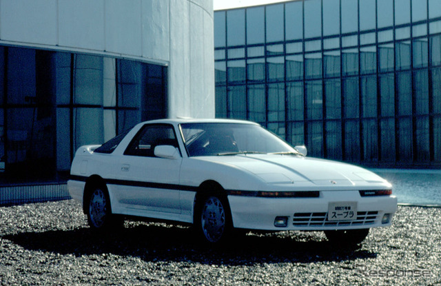 トヨタ スープラ(86年式)