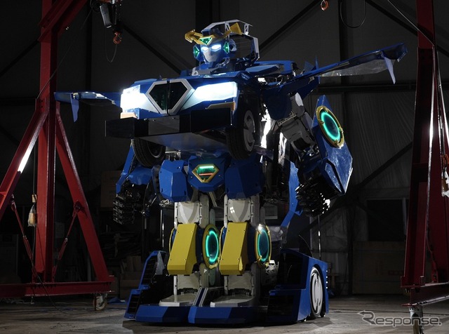 乗用人型変形ロボット「ジェイダイト・ライド」