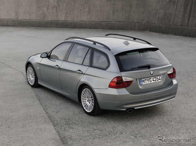 BMW 3シリーズ ツーリング 装備を充実