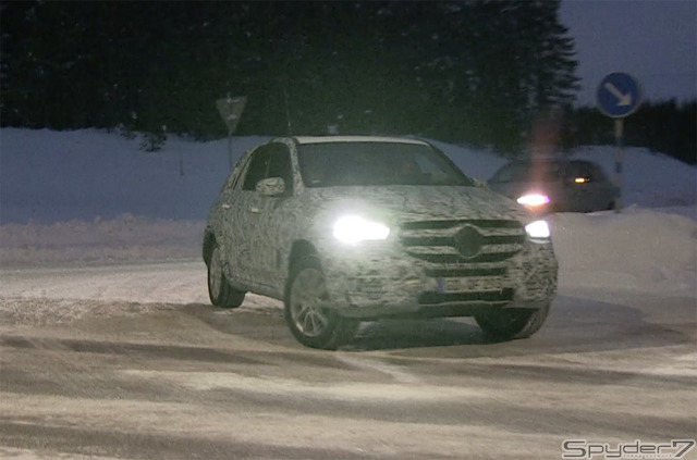 メルセデスベンツ GLE 新型プロトタイプ スクープ動画