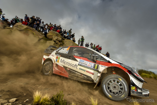#8 オット・タナク(トヨタ・ヤリスWRC)