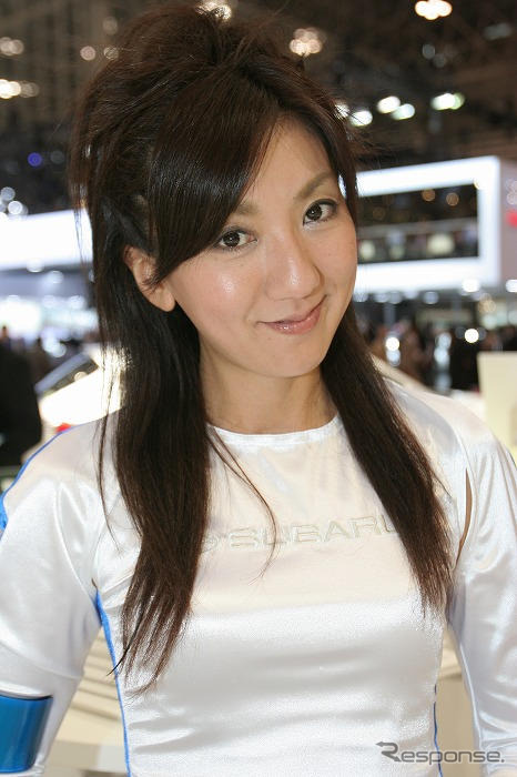 【東京モーターショー07】コンパニオン写真蔵…スバル その3