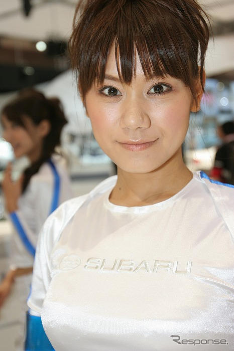 【東京モーターショー07】コンパニオン写真蔵…スバル その3