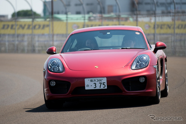 筑波サーキット・カーフェスティバル2018でスーパーカーショーが開催(2018年5月5日)