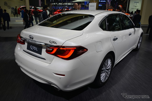 インフィニティ Q70L(日本名 日産 フーガ)(北京モーターショー2018)