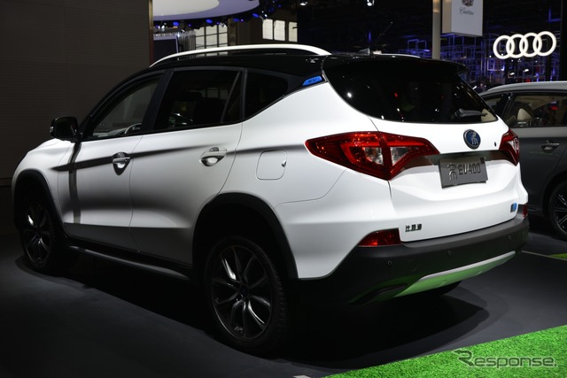 BYD 宋 EV 400(北京モーターショー2018)