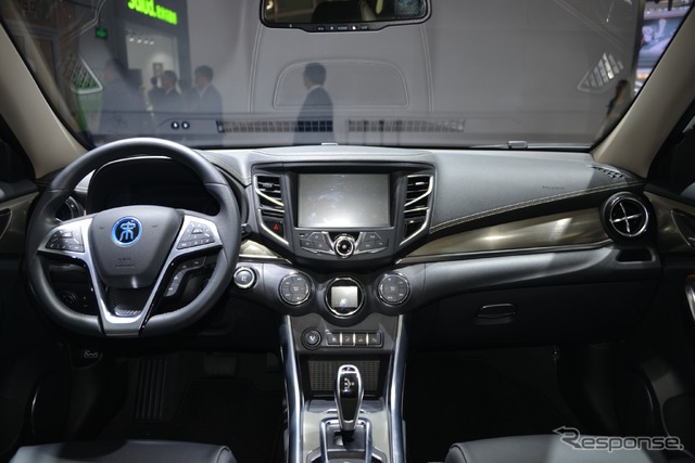 BYD 宋 EV 400(北京モーターショー2018)