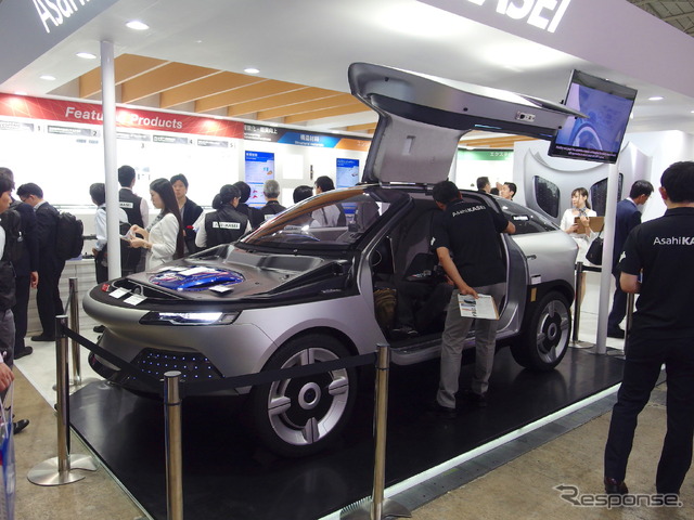 旭化成のコンセプトカーAKXY（人とくるまのテクノロジー2018）