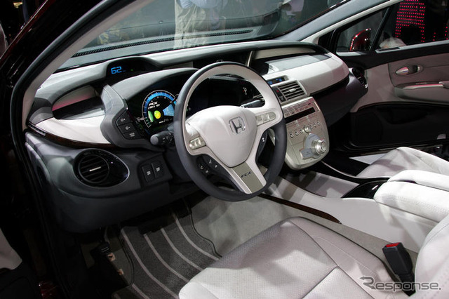【ロサンゼルスモーターショー07】ホンダ 燃料電池車、日本でも販売へ