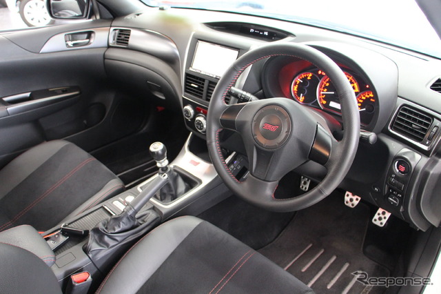 スバル インプレッサ WRX STi(カーセブン越谷店)