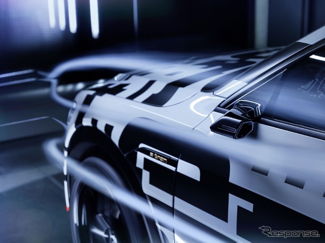 アウディ e-tron プロトタイプ。バーチャルエクステリアミラーを採用