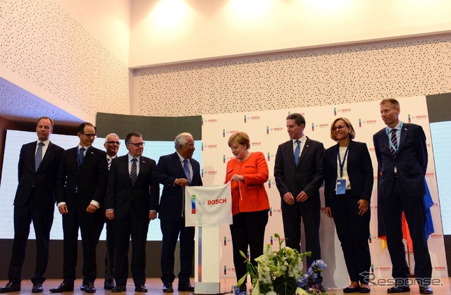ボッシュの技術センター開所式。ドイツのメルケル首相やポルトガルのアントニオ・コスタ首相が出席した