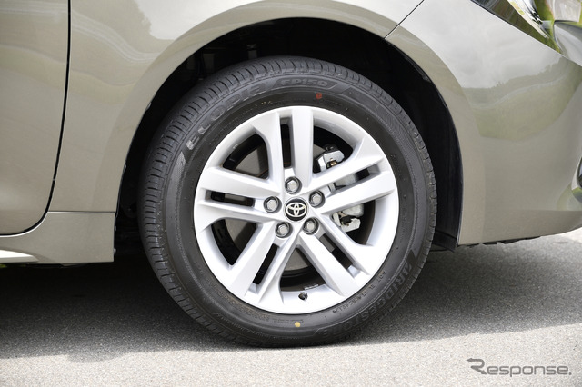 トヨタ カローラハッチバック 新型 1.2リットルターボ(プロトタイプ)
