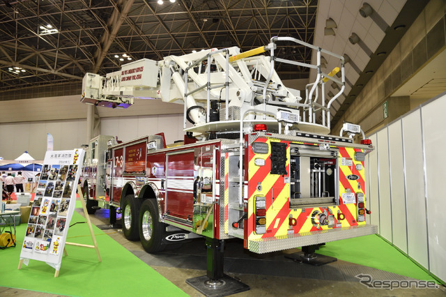 米海軍はしご車(東京国際消防防災展2018)