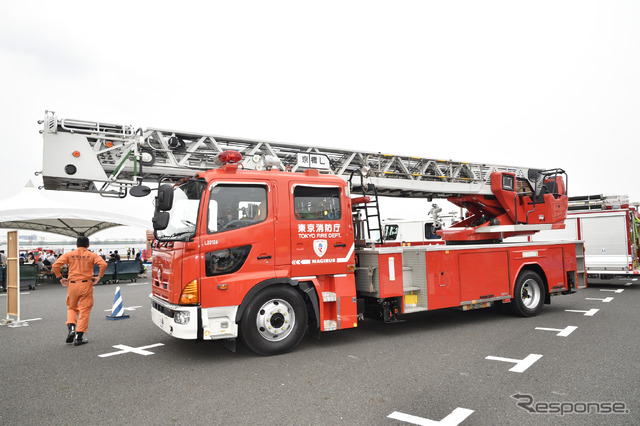 はしご車（東京国際消防防災展2018）