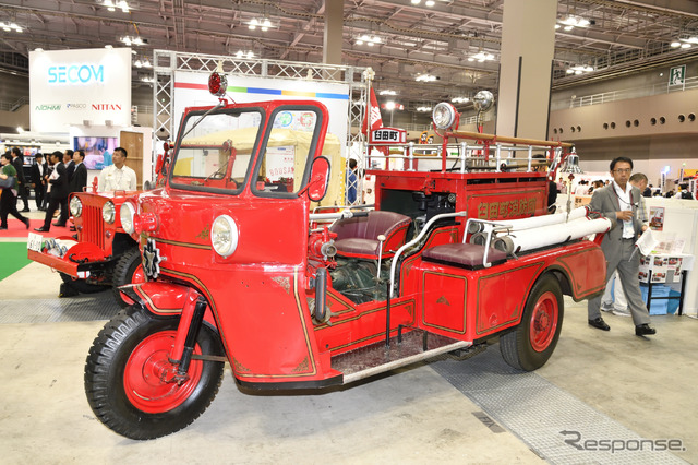 元臼田町消防団の三輪消防車(東京国際消防防災展2018)
