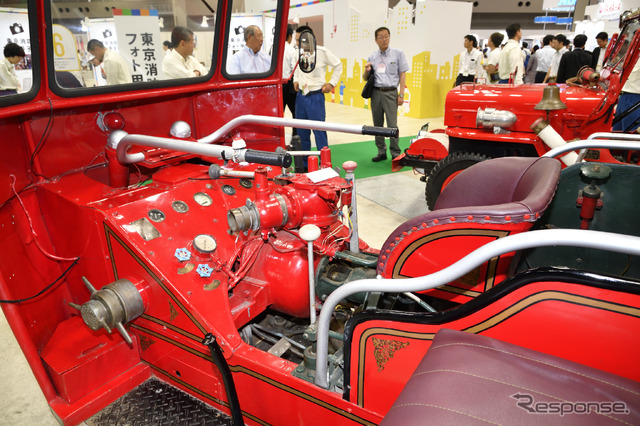 元臼田町消防団の三輪消防車(東京国際消防防災展2018)